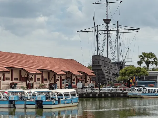 Maritime Museum (Flora de la Mar)