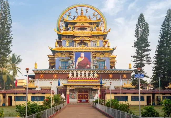 Namdroling Monastery (Golden Temple)