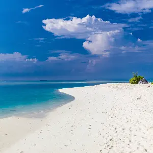 intersight Kadmat Island