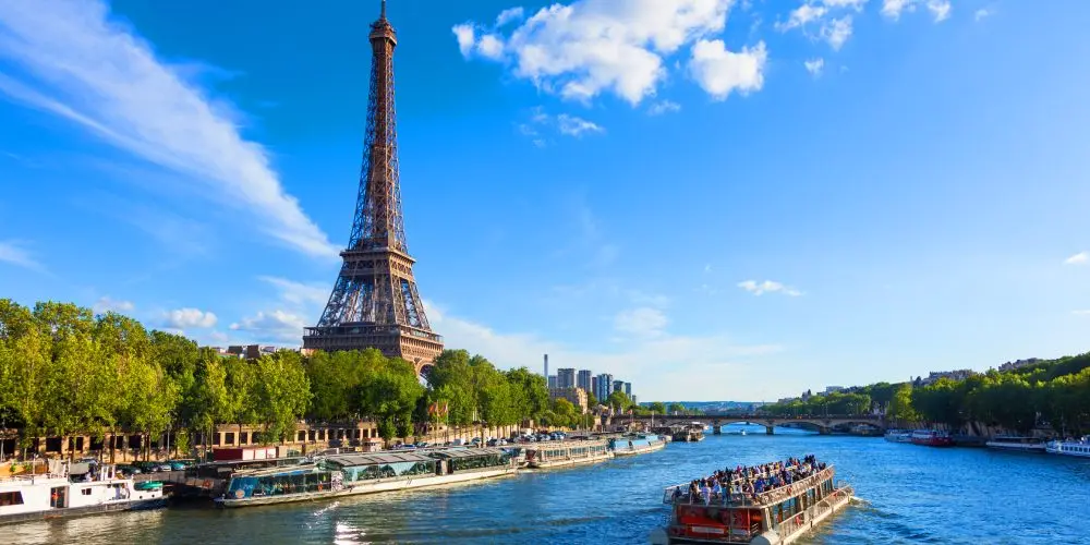 Paris City & Beyond Explorer