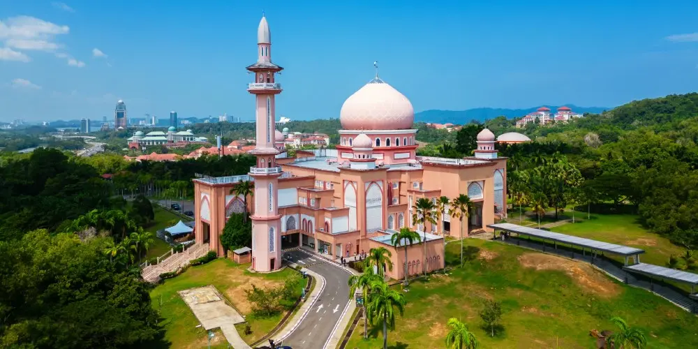 Malaysian Borneo Adventure