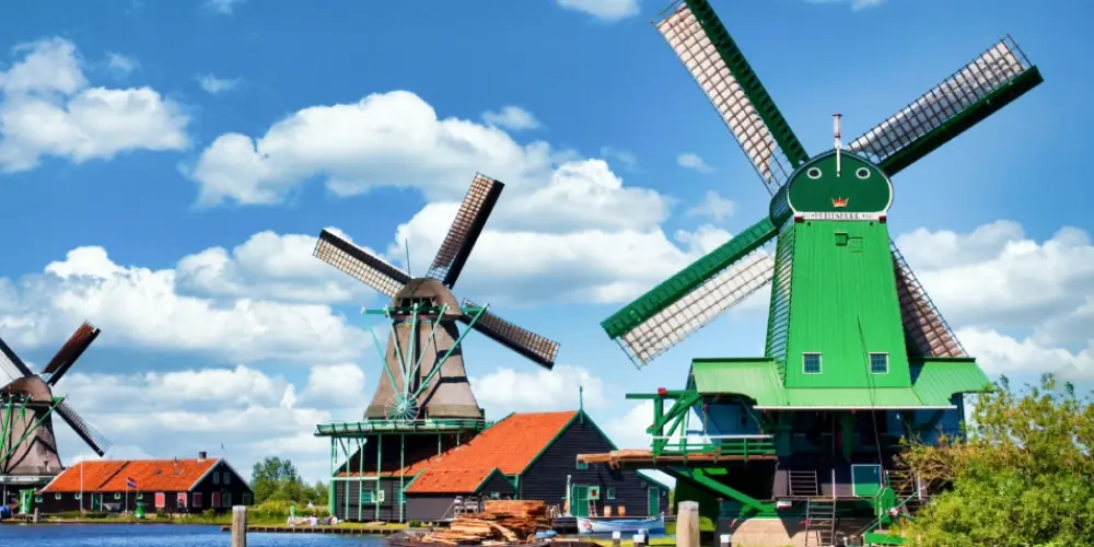 Grand Europe - Iconic Cities & Scenic Wonders