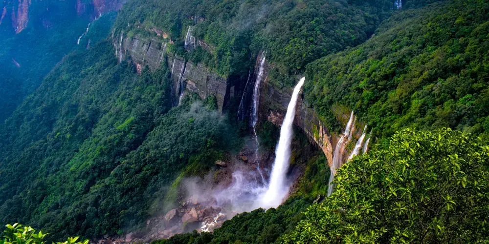 Abode Of Clouds - Meghalaya Circuit