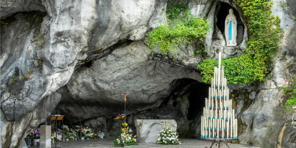 French Romance & Heritage